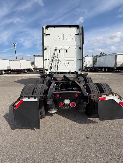 2019 Freightliner CASCADIA 125