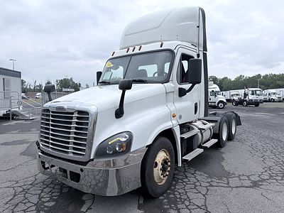 2020 Freightliner CASCADIA 125