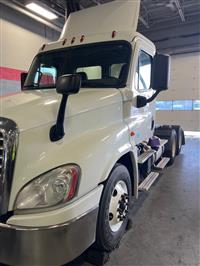 2018 Freightliner CASCADIA 125