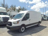 2017 Ford TRANSIT 250 MED ROOF