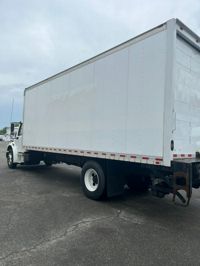 2018 Freightliner M2 106