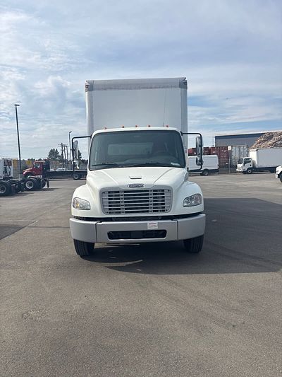2019 Freightliner M2 106