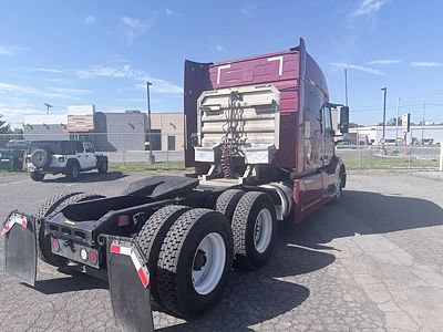 2021 Volvo VNL64T-740