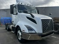 2019 Volvo VNL64T-300