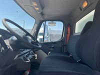 2018 Freightliner M2 106