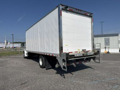 2019 Freightliner M2 106
