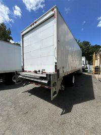 2019 Freightliner M2 106