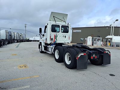 2019 Freightliner CASCADIA 125