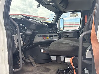 2021 Freightliner NEW CASCADIA PX12664