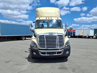 2019 Freightliner CASCADIA 125