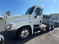 2016 Freightliner CASCADIA 125