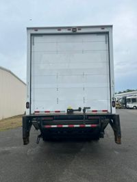 2018 Freightliner M2 106