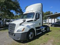 2020 Freightliner NEW CASCADIA 126