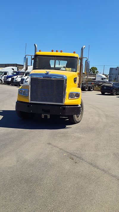 2020 Freightliner 122SD