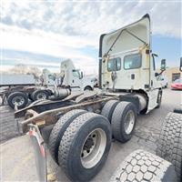 2017 Freightliner CASCADIA 125