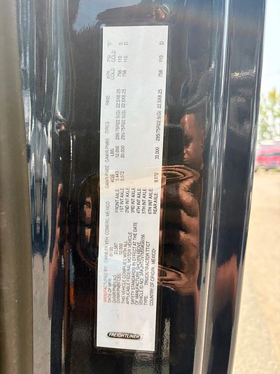 2021 Freightliner CASCADIA PX11664ST
