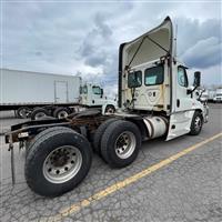 2018 Freightliner CASCADIA 125