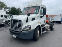 2020 Freightliner CASCADIA 113