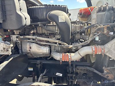 2020 Freightliner 122SD