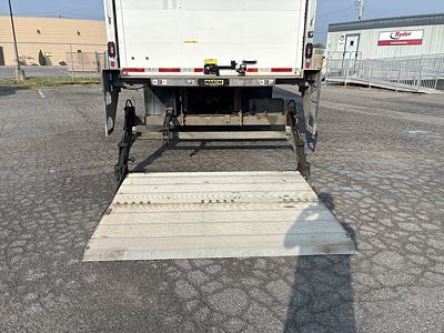 2019 Freightliner M2 106