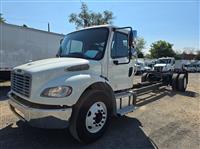 2017 Freightliner M2 106