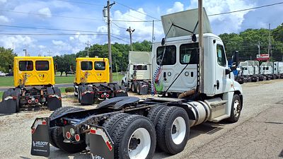 2019 Freightliner CASCADIA 125