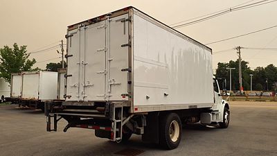 2019 Freightliner M2 106