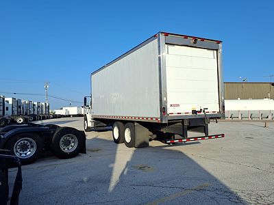 2020 Freightliner M2 106
