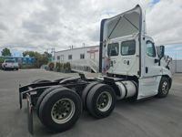 2019 Freightliner CASCADIA 125