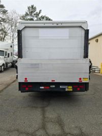 2018 Freightliner MT45