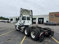 2019 Freightliner NEW CASCADIA PX12664
