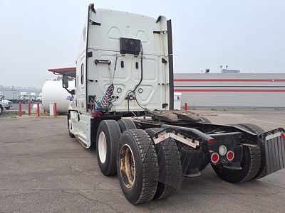 2020 Freightliner CASCADIA 125
