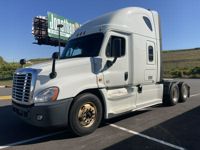 2020 Freightliner CASCADIA 125