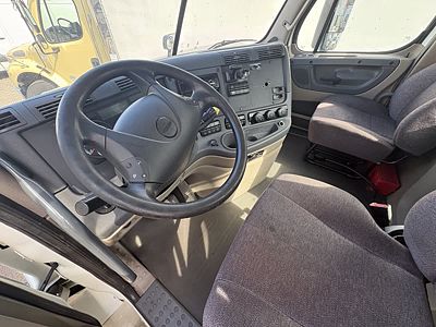 2019 Freightliner CASCADIA 125