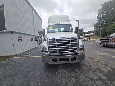 2019 Freightliner CASCADIA 125