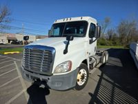 2016 Freightliner CASCADIA 125
