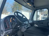 2018 Freightliner M2 106