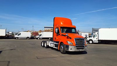 2020 Freightliner NEW CASCADIA PX12664