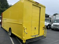 2017 Freightliner MT55