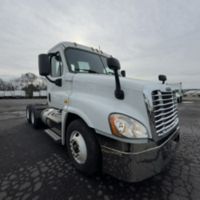 2018 Freightliner CASCADIA 125