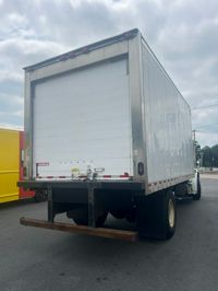 2017 Freightliner M2 106