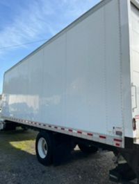 2018 Freightliner M2 106