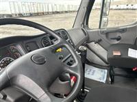 2018 Freightliner M2 106