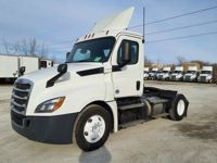 2020 Freightliner NEW CASCADIA 126