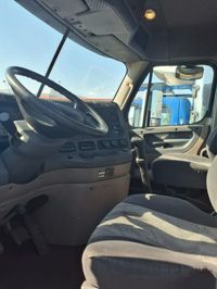 2018 Freightliner CASCADIA 125