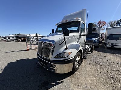 2019 International RH613