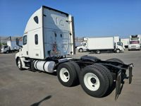 2020 Freightliner NEW CASCADIA PX12664