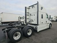 2021 Freightliner NEW CASCADIA PX12664