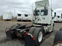 2019 Freightliner CASCADIA 113