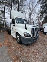 2018 Freightliner CASCADIA 125